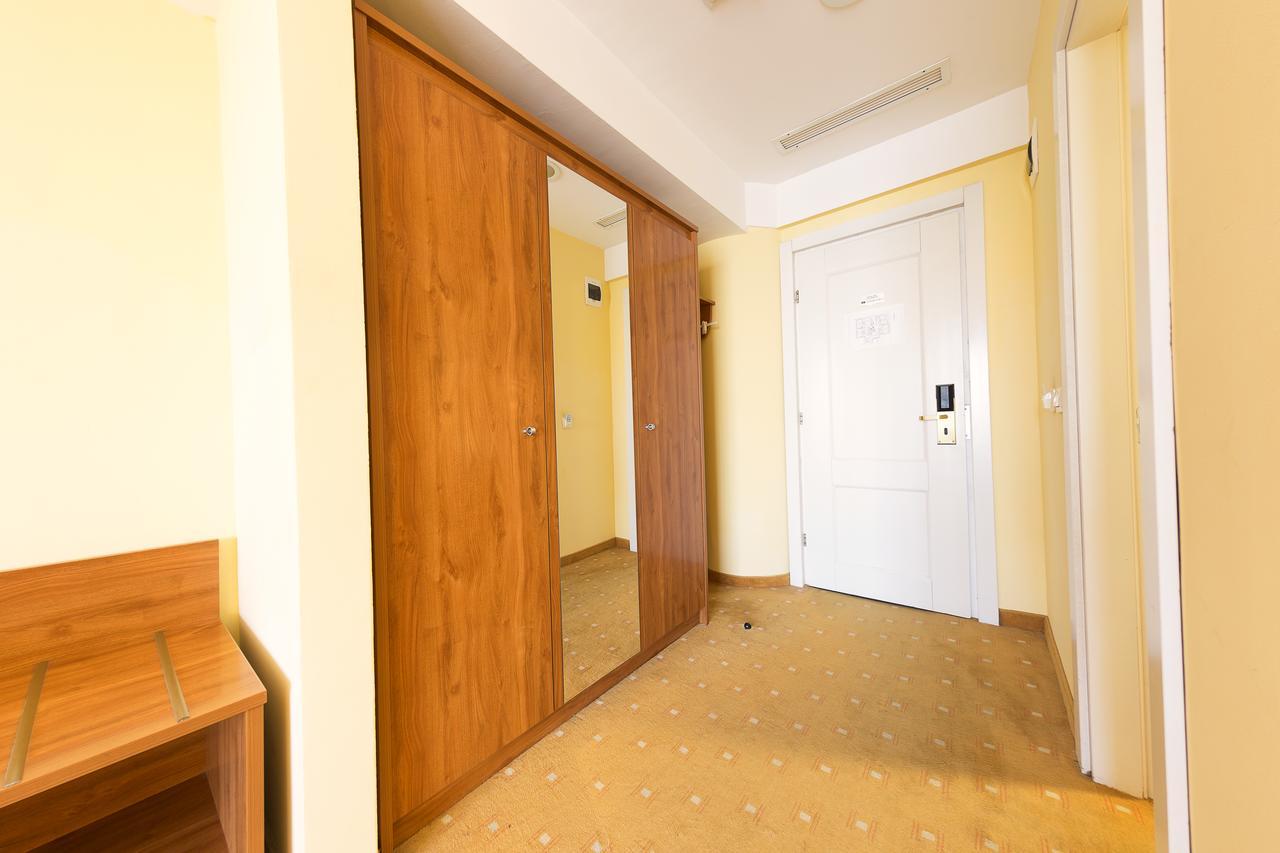 Hotel Parc Alba Iulia Esterno foto