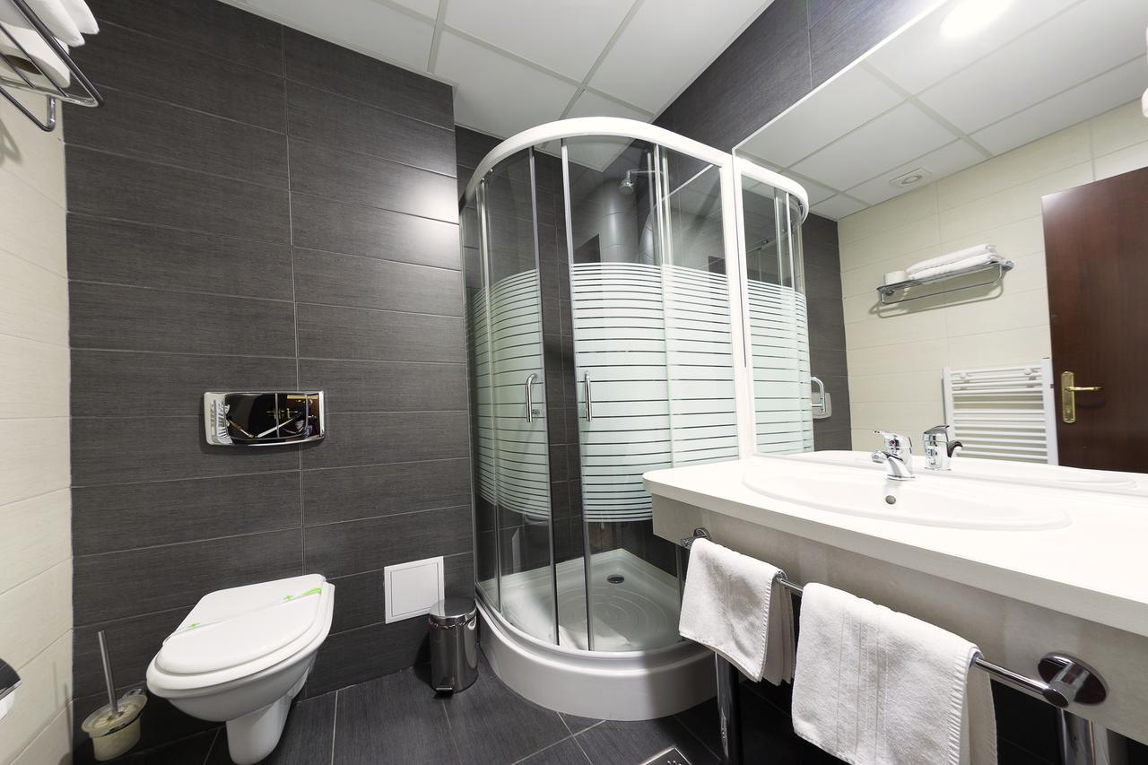 Hotel Parc Alba Iulia Esterno foto