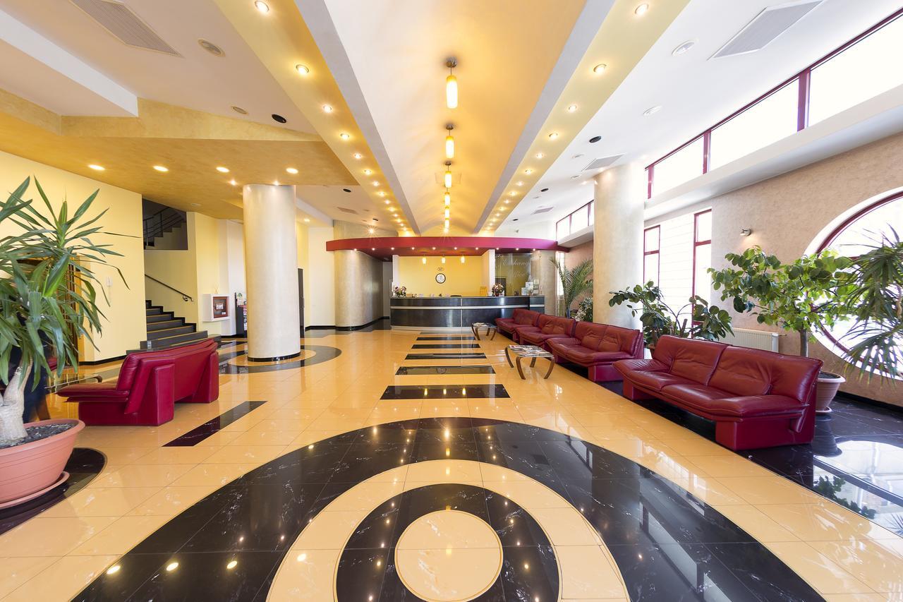 Hotel Parc Alba Iulia Esterno foto